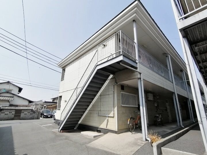  ホワイトマンション吉岡C棟