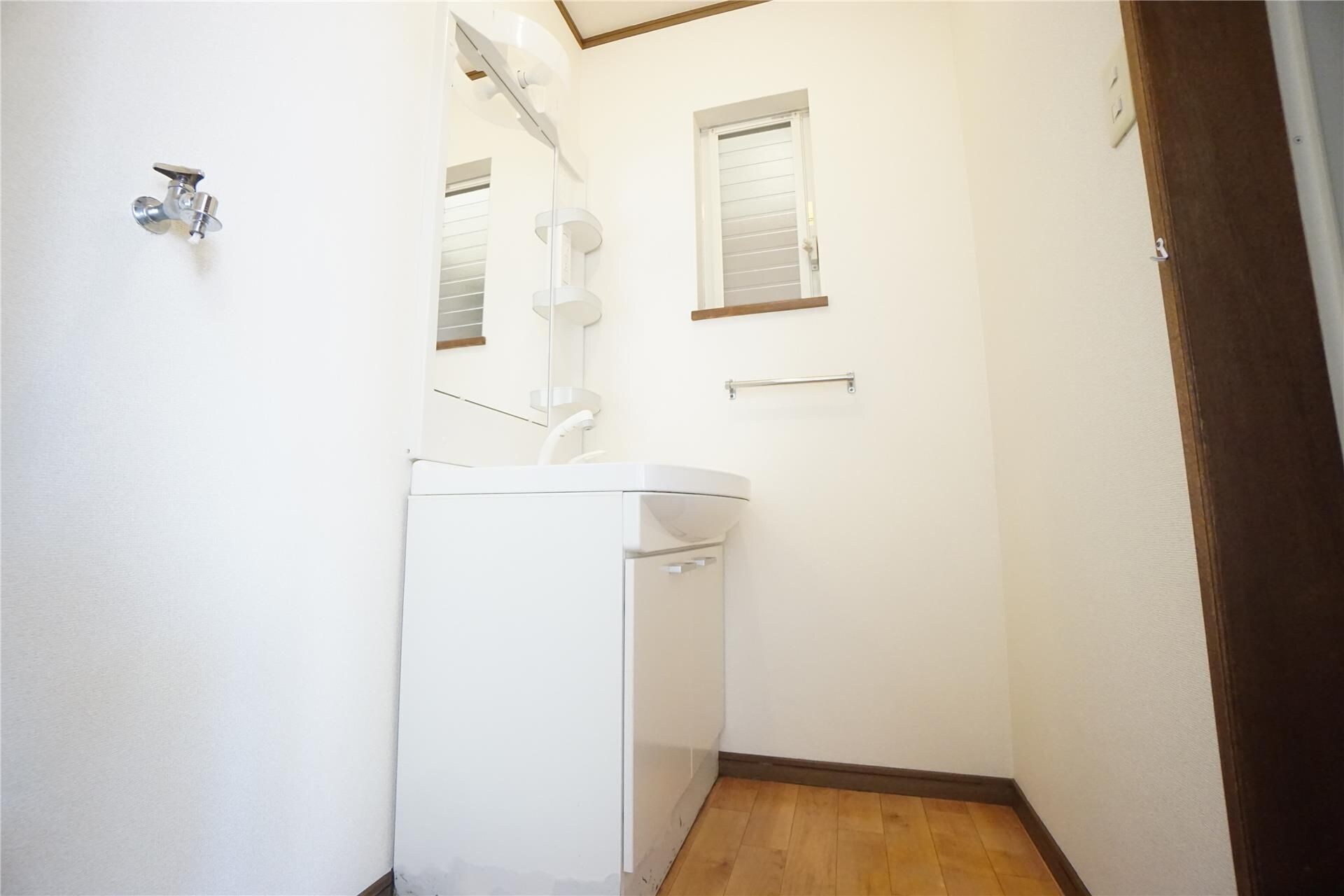  鳥羽タウンハウスＡ