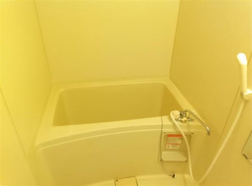 備品や設備仕様は号室等により異なります現地をご確認ください。 宇野線<宇野みなと線>/茶屋町駅 徒歩17分 1階 築28年