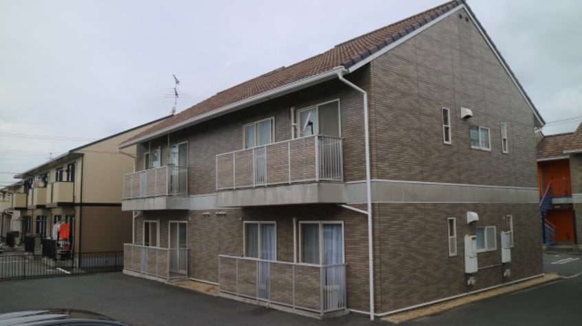  クレストガーデンC