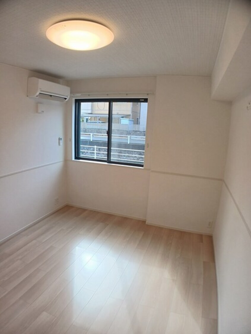  水島臨海鉄道水島本線/球場前駅 徒歩11分 1階 1年未満