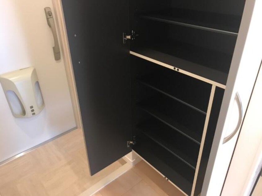 下駄箱 水島臨海鉄道水島本線/弥生駅 徒歩18分 1階 築7年