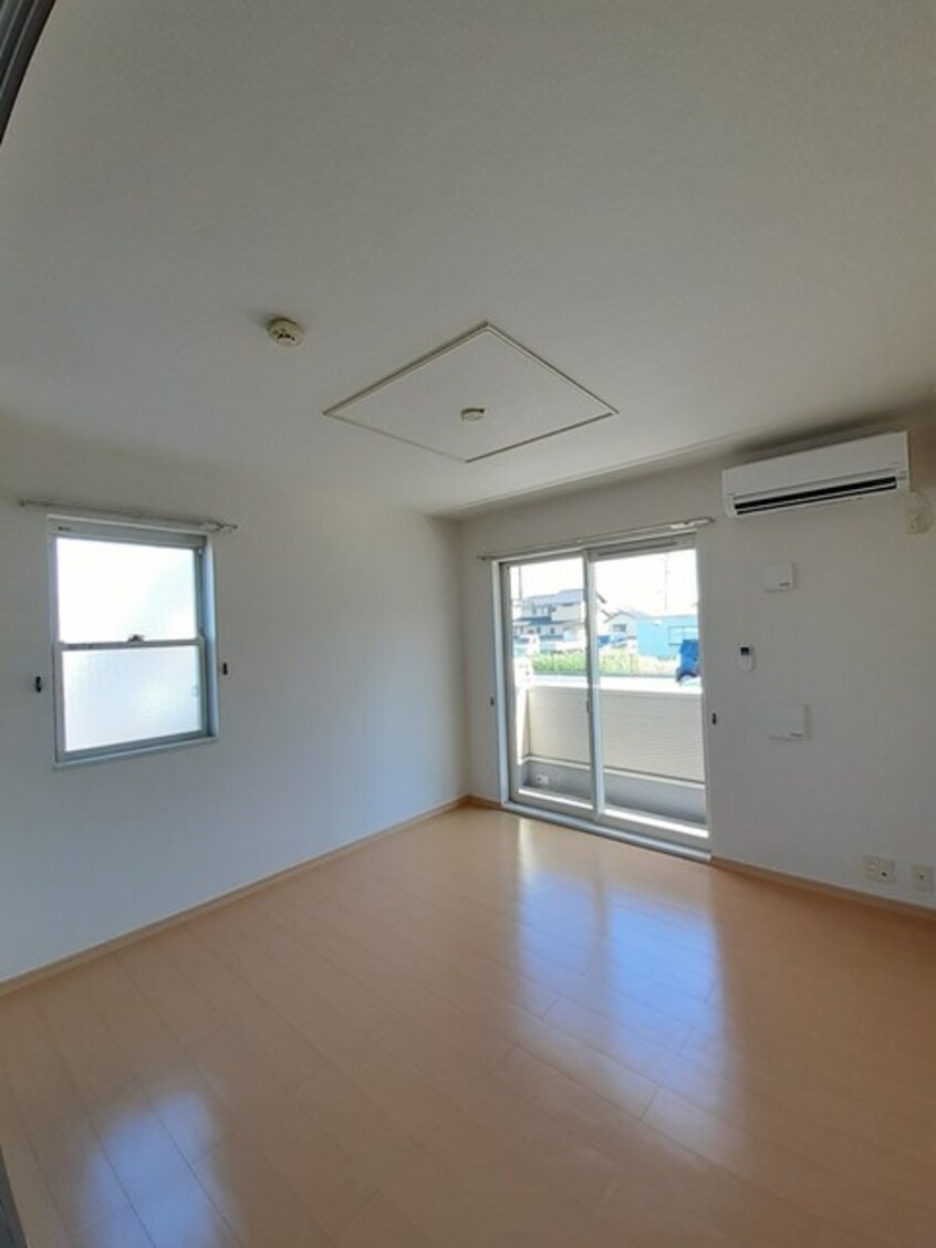  山陽本線（中国）/新倉敷駅 バス27分黒崎下車:停歩5分 1階 築15年