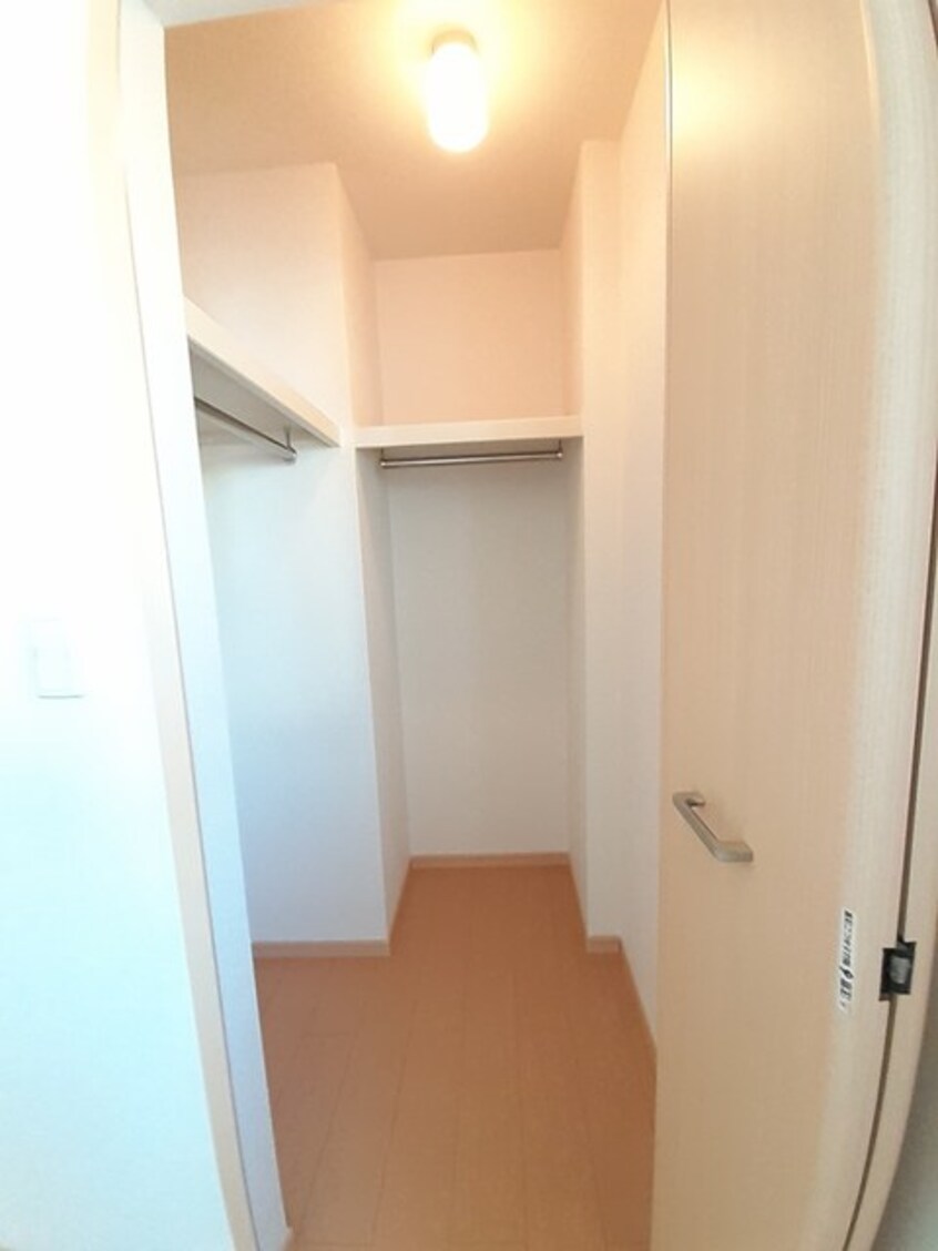  山陽本線（中国）/新倉敷駅 バス27分黒崎下車:停歩5分 1階 築15年