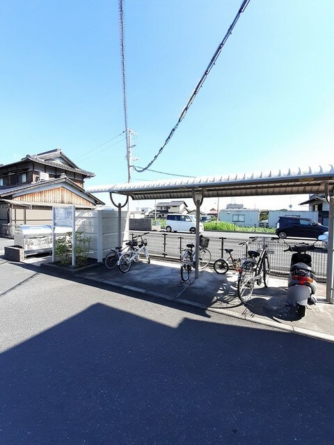  山陽本線（中国）/新倉敷駅 バス27分黒崎下車:停歩5分 1階 築15年