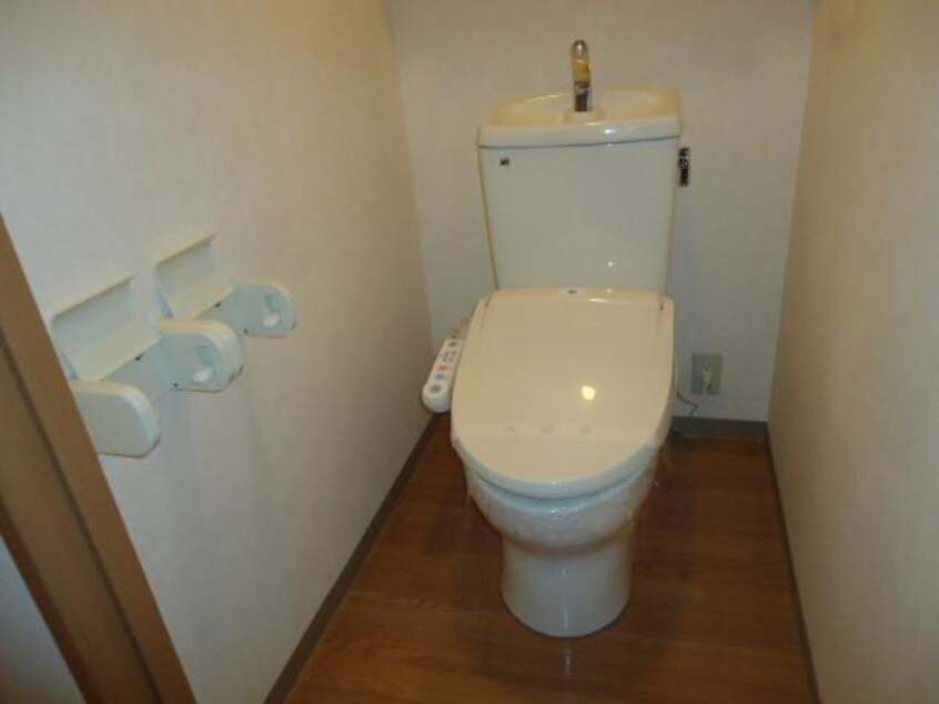 シャワー付トイレ（イメージ） クオリティーハイム