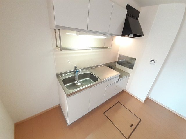  クリスタルローズ　Ｂ棟