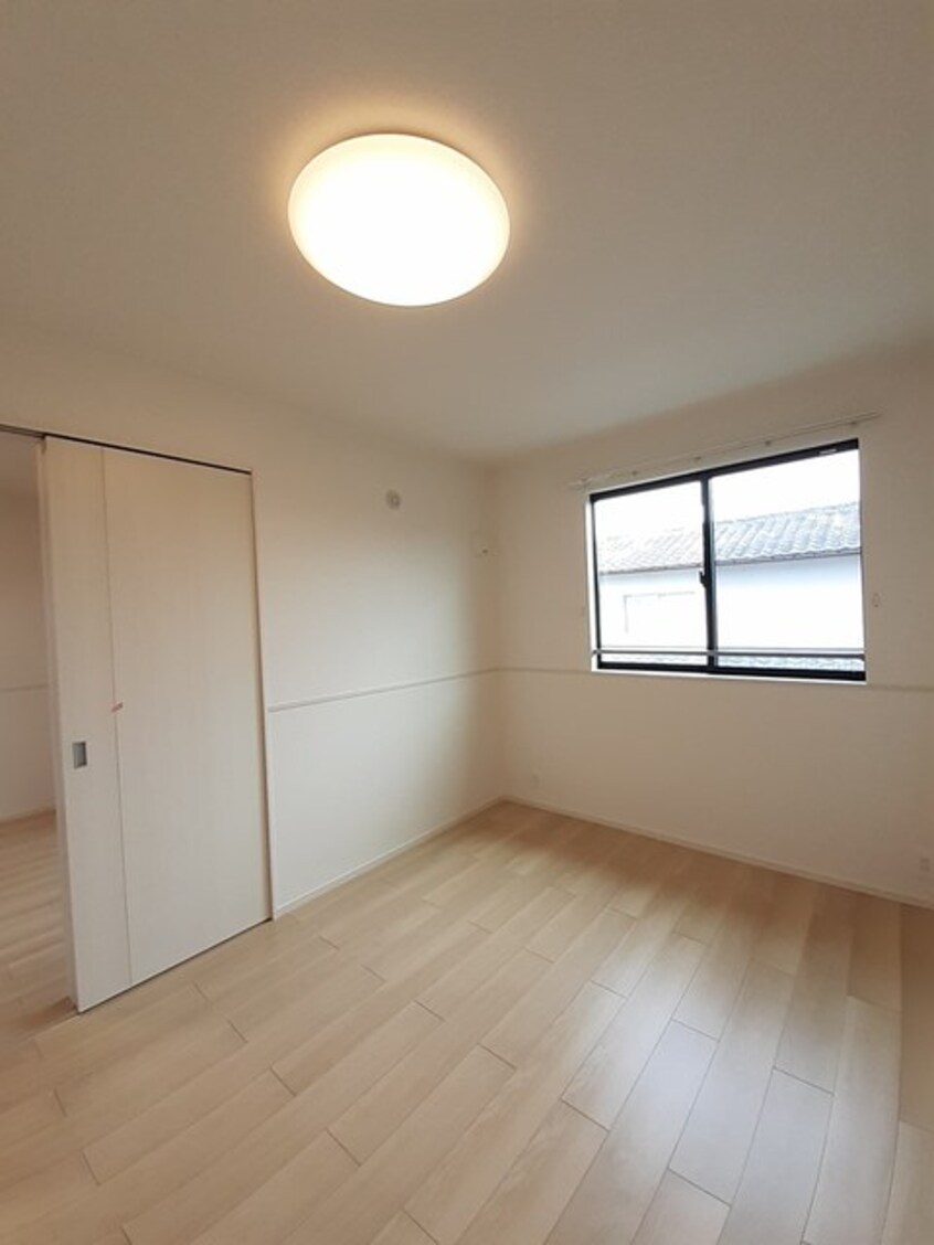  ラフィーネ・ヴィシン