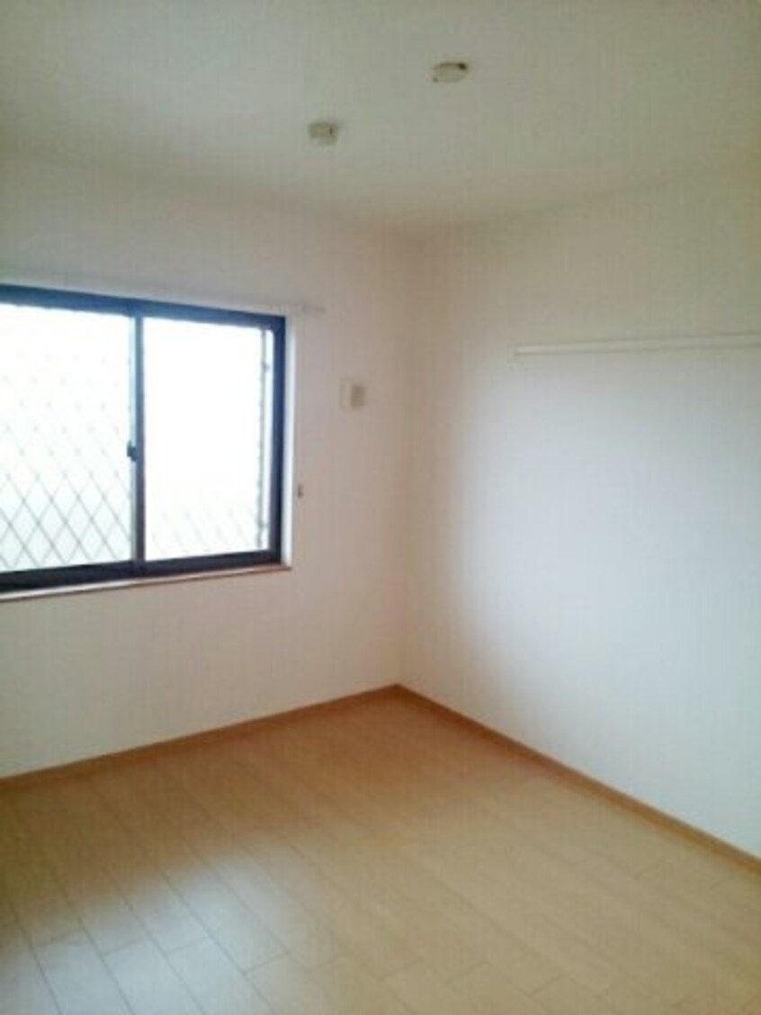  水島臨海鉄道水島本線/球場前駅 徒歩15分 2階 築17年