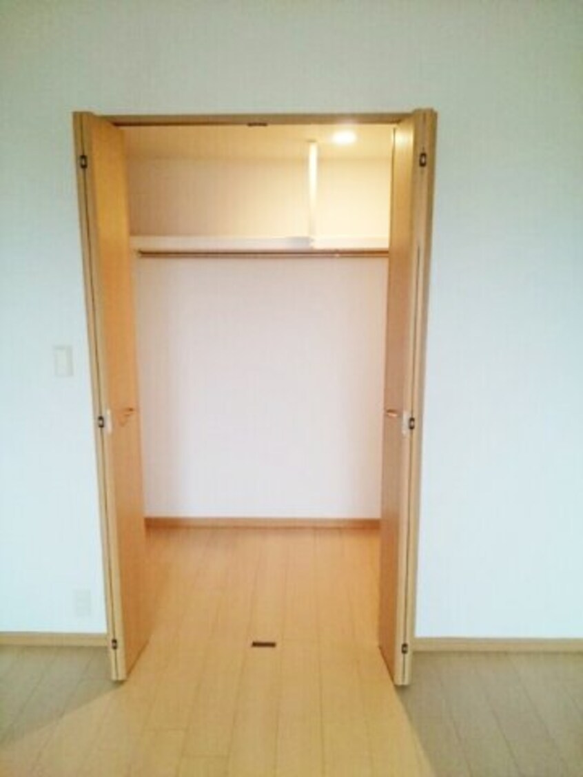  水島臨海鉄道水島本線/球場前駅 徒歩15分 2階 築17年