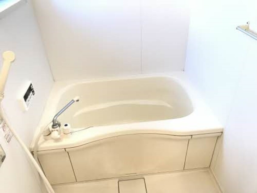  シャーメゾン箕島