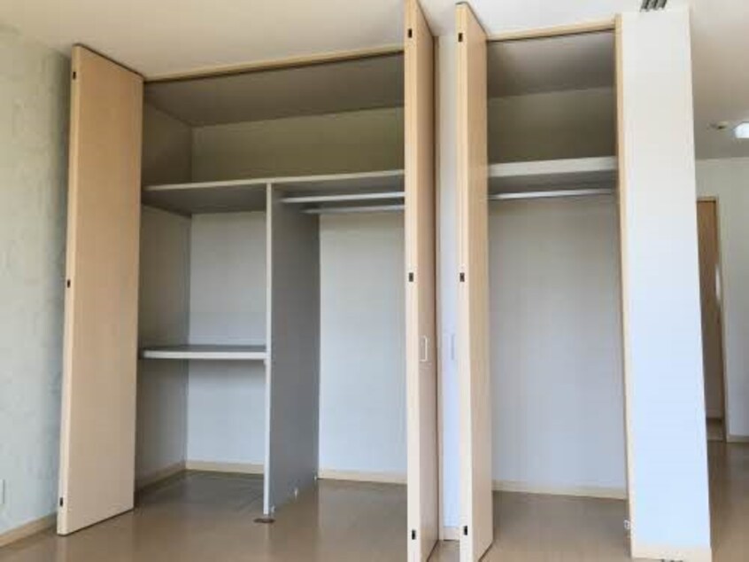  シャーメゾン箕島