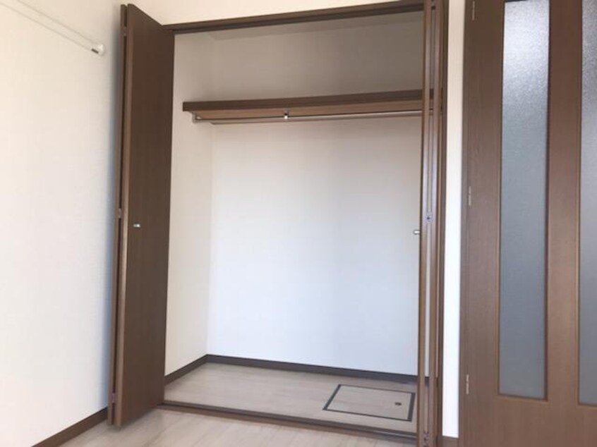 収納 瀬戸大橋線/児島駅 バス14分市立短大・翔南高校入口下車:停歩8分 1階 築23年