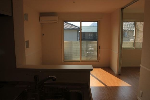  水島臨海鉄道水島本線/栄駅 徒歩15分 1階 築10年