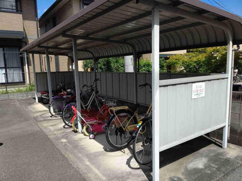  クリエンテ　A棟