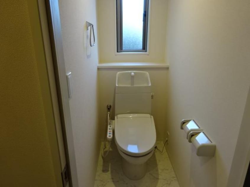 シャワー付トイレ 瀬戸大橋線/児島駅 徒歩14分 1階 築8年