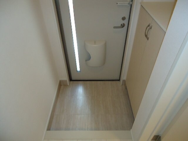 玄関 山陽本線（中国）/倉敷駅 バス14分西酒津下車:停歩3分 1階 築9年