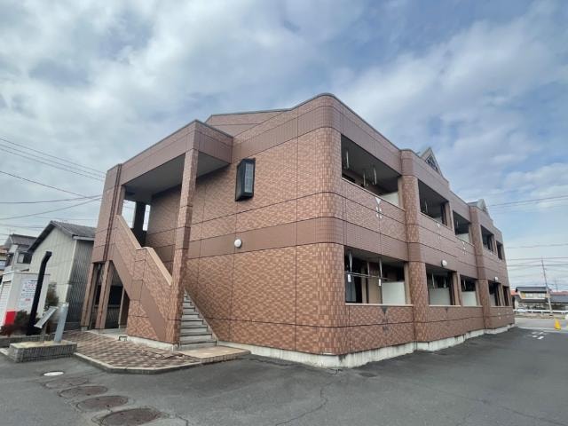 外観写真（昼） レジデンス　スワニーⅢ