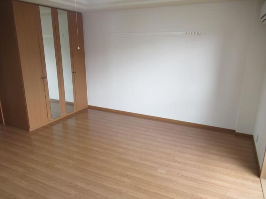 洋室 レジデンス　スワニーⅢ