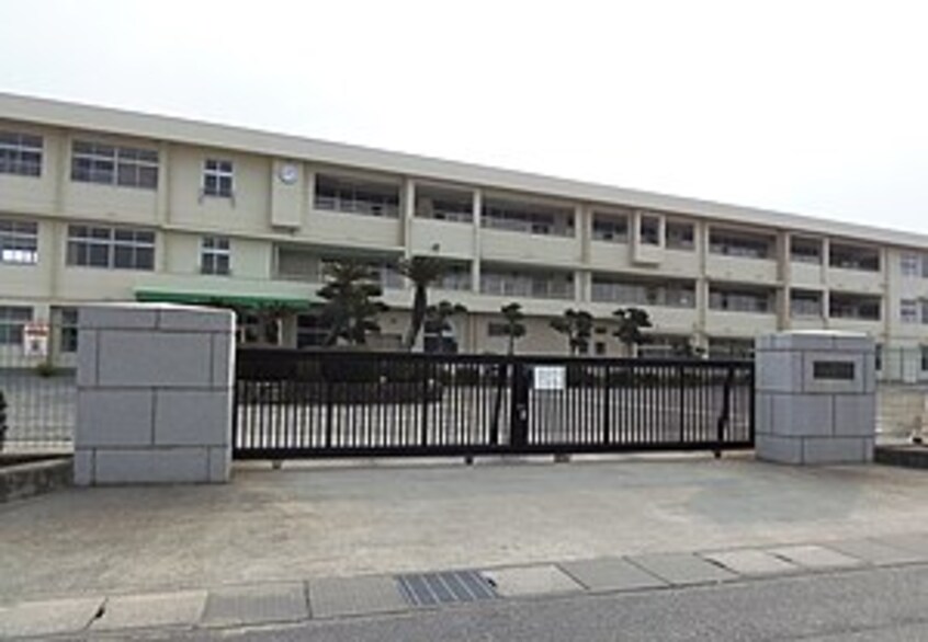 倉敷市立福田中学校(中学校/中等教育学校)まで1350m 水島臨海鉄道水島本線/弥生駅 徒歩11分 2階 築5年