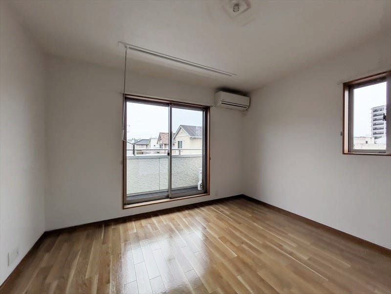  Square Villa 白楽町