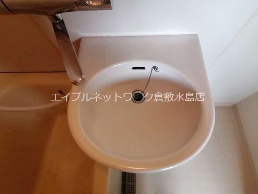  吉岡マンションＤ棟