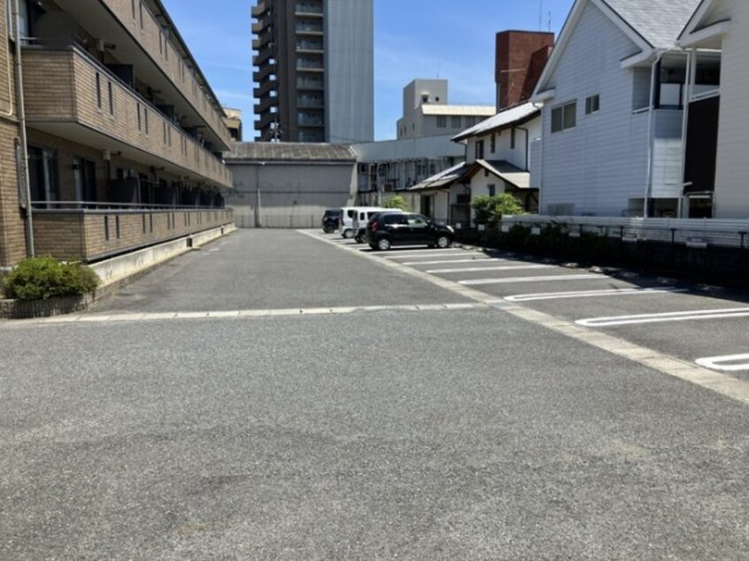  ファミーユ昭和