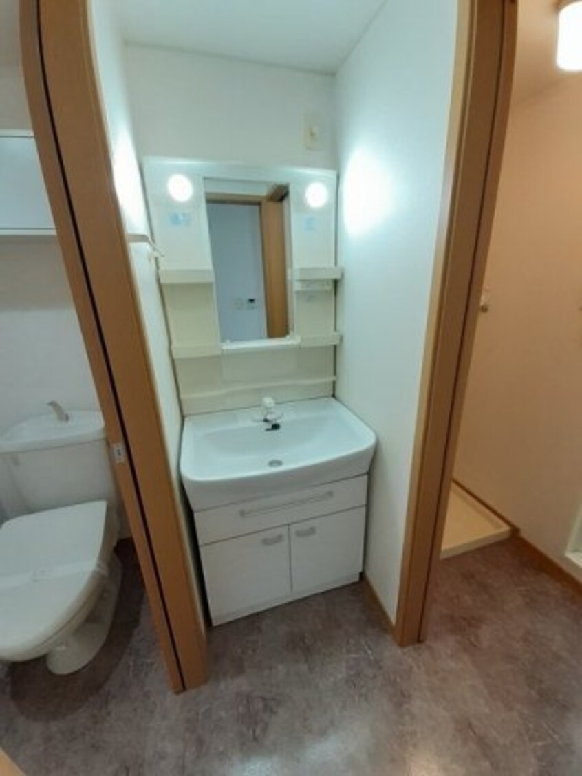  山陽本線（中国）/新倉敷駅 徒歩20分 1階 築18年