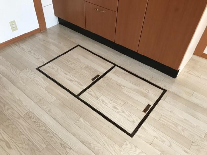 床下収納 水島臨海鉄道水島本線/弥生駅 徒歩14分 1階 築21年