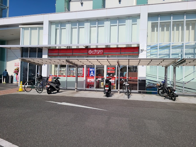 ポプラnikko久米店(コンビニ)まで250m 山陽本線（中国）/庭瀬駅 徒歩20分 2階 築18年