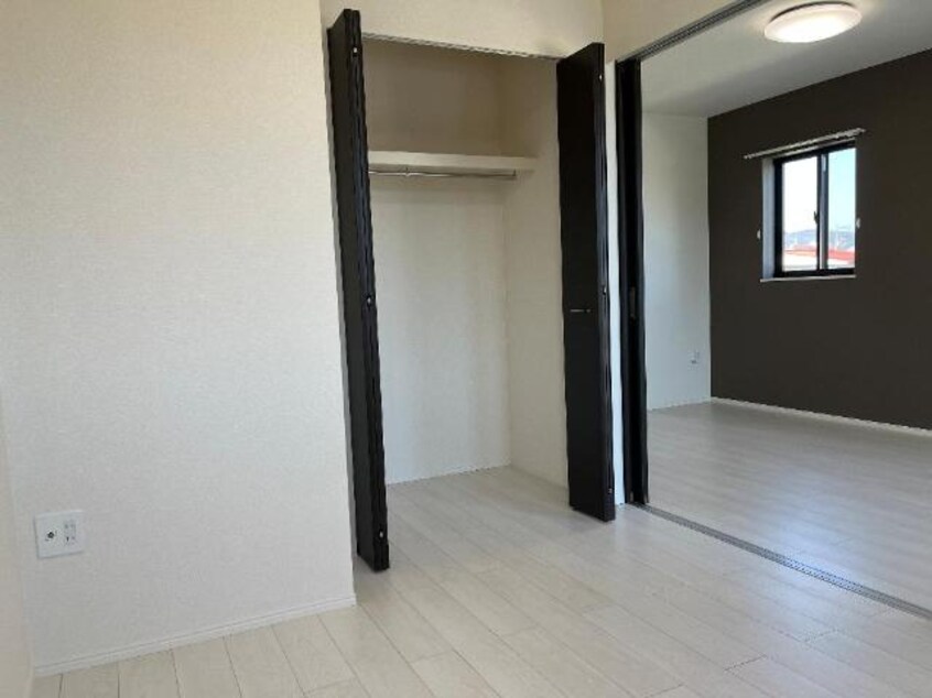 洋室 山陽本線（中国）/倉敷駅 バス8分西中学校前下車:停歩5分 2階 築2年