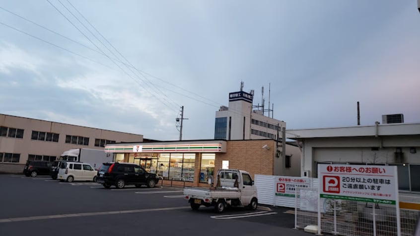 セブンイレブン 岡山今保店(コンビニ)まで562m 山陽本線（中国）/庭瀬駅 徒歩18分 1階 築20年