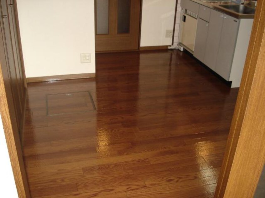 ダイニング（照明付） 山陽本線（中国）/倉敷駅 バス18分日間下車:停歩5分 2階 築27年