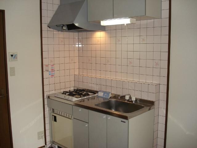 キッチン 山陽本線（中国）/倉敷駅 バス18分日間下車:停歩5分 2階 築27年