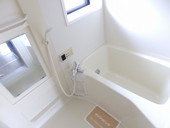  ロイヤルガーデンミルフィー　A棟