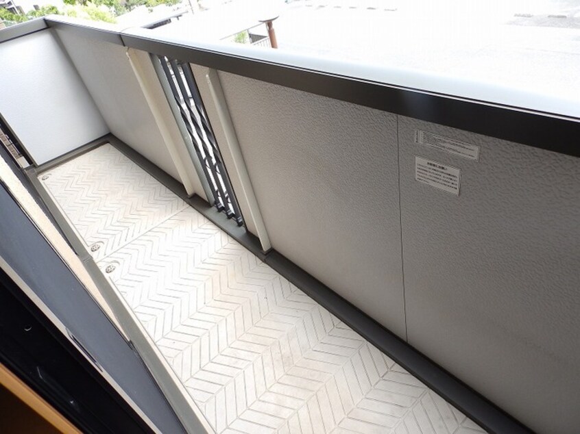  ロイヤルガーデンミルフィー　A棟