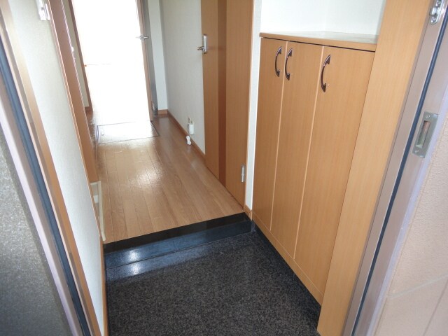 玄関 山陽本線（中国）/倉敷駅 バス15分南高入口下車:停歩3分 1階 築20年