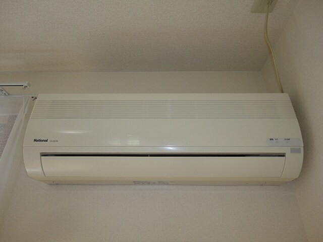 エアコン 山陽本線（中国）/倉敷駅 バス15分南高入口下車:停歩3分 1階 築20年