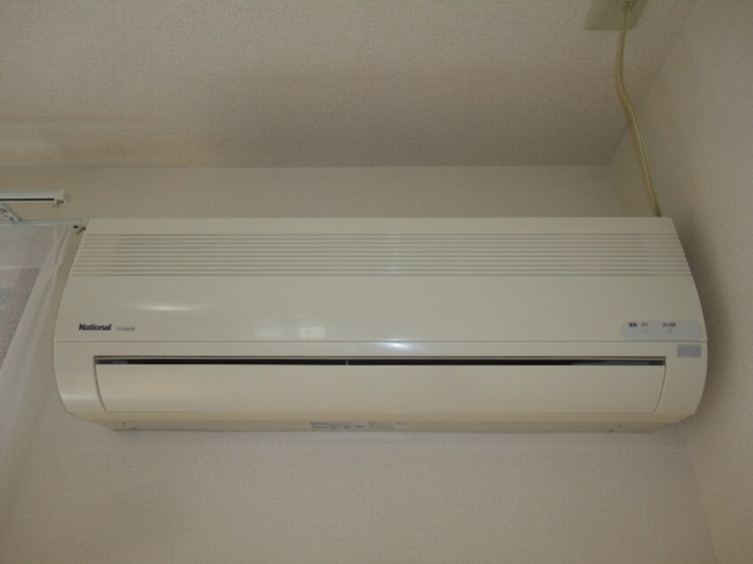 エアコン 山陽本線（中国）/倉敷駅 バス15分南高入口下車:停歩3分 1階 築20年