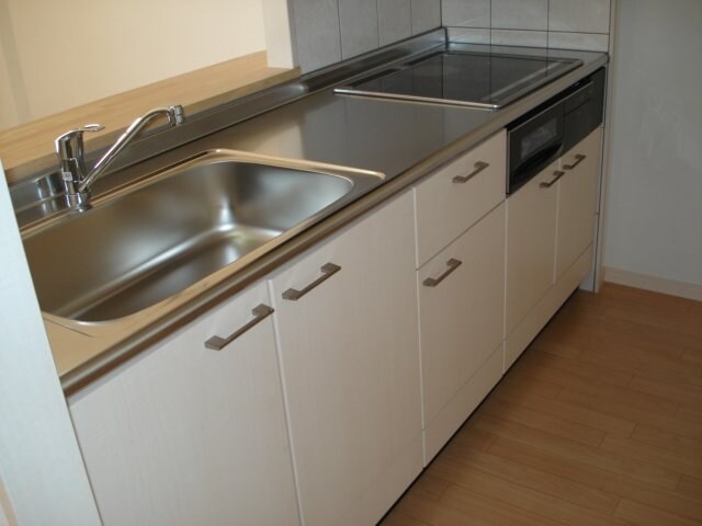 キッチン 山陽本線（中国）/新倉敷駅 徒歩5分 2階 築15年