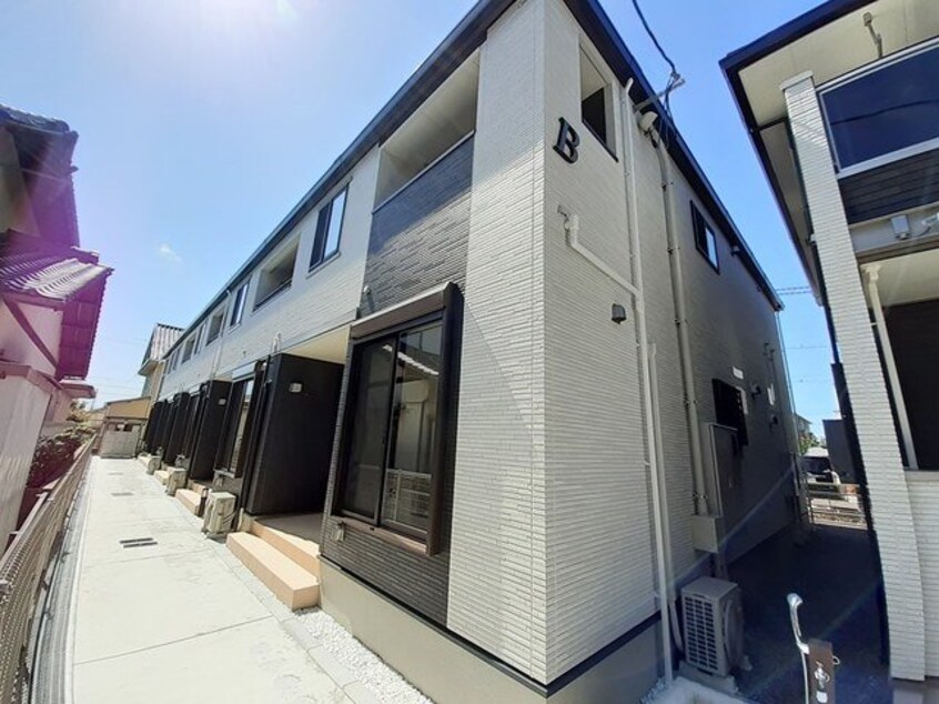  山陽本線（中国）/新倉敷駅 バス11分堀貫下車:停歩5分 2階 築4年