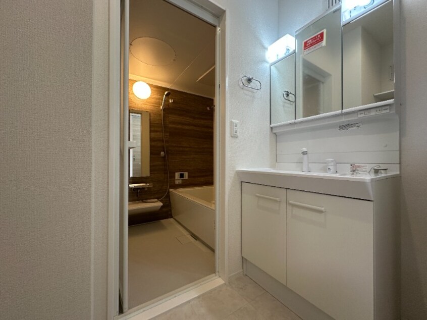  瀬戸大橋線/茶屋町駅 徒歩6分 3階 1年未満