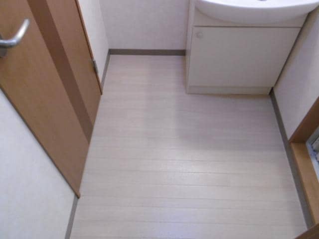 脱衣所 山陽本線（中国）/倉敷駅 バス15分南高入口下車:停歩3分 1階 築20年
