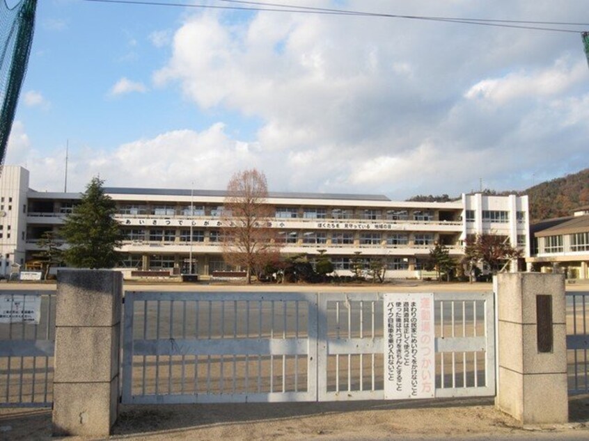 矢掛小学校まで1200m 井原鉄道井原線/矢掛駅 徒歩10分 1階 築2年