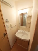 倉敷中島郵便局まで750m 水島臨海鉄道水島本線/球場前駅 徒歩11分 2階 築18年