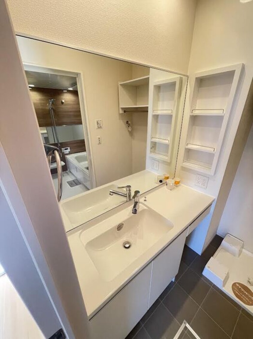  山陽本線（中国）/庭瀬駅 徒歩42分 1-2階 築6年