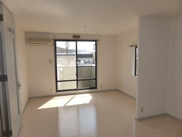 リビング 吉備線<桃太郎線>/東総社駅 徒歩11分 2階 築33年