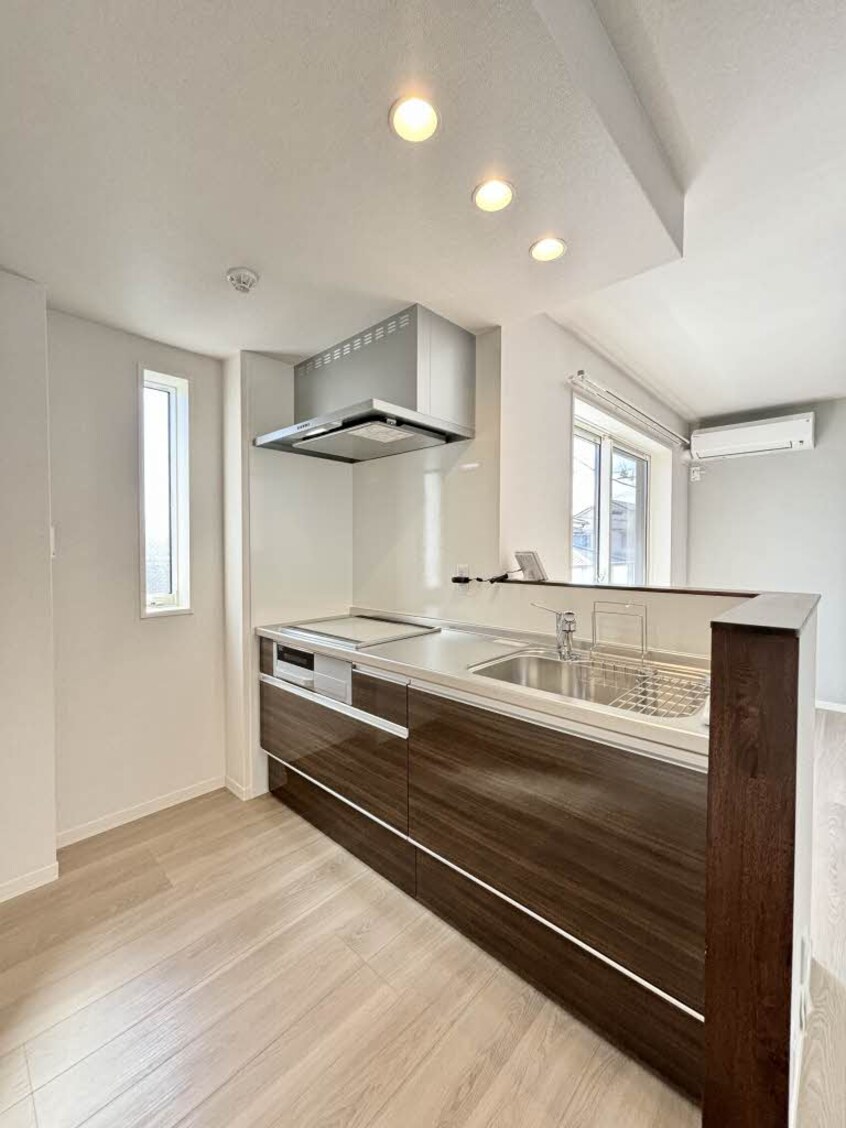  水島臨海鉄道水島本線/栄駅 徒歩12分 2階 築1年