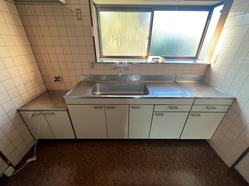  水島臨海鉄道水島本線/栄駅 徒歩14分 1-2階 築32年