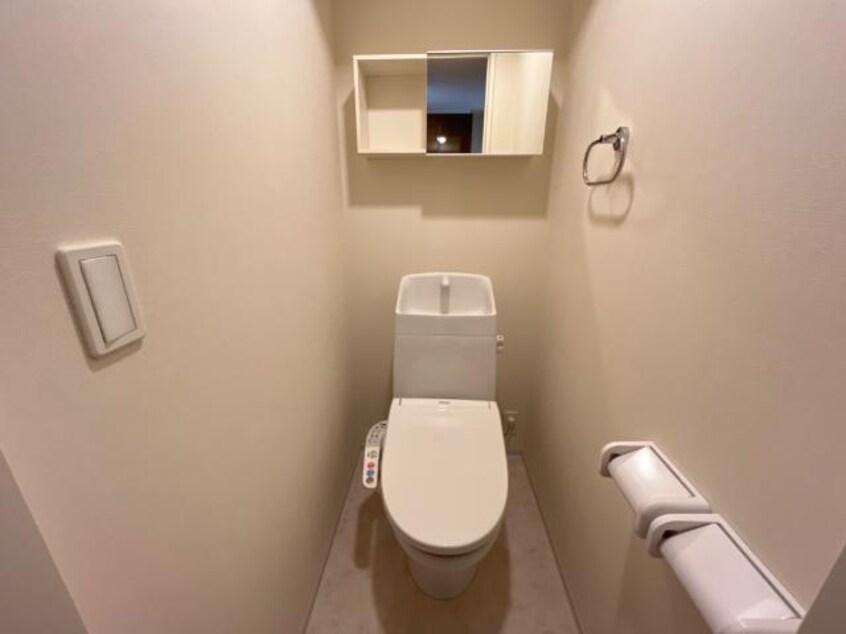 シャワー付トイレ 水島臨海鉄道水島本線/弥生駅 徒歩18分 1階 築1年